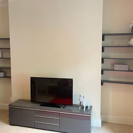 Beautiful 2 Bedroom Apartment- Prime Location, Aberdeen Centre Eksteriør billede