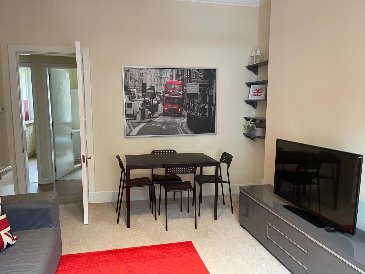 Beautiful 2 Bedroom Apartment- Prime Location, Aberdeen Centre Eksteriør billede