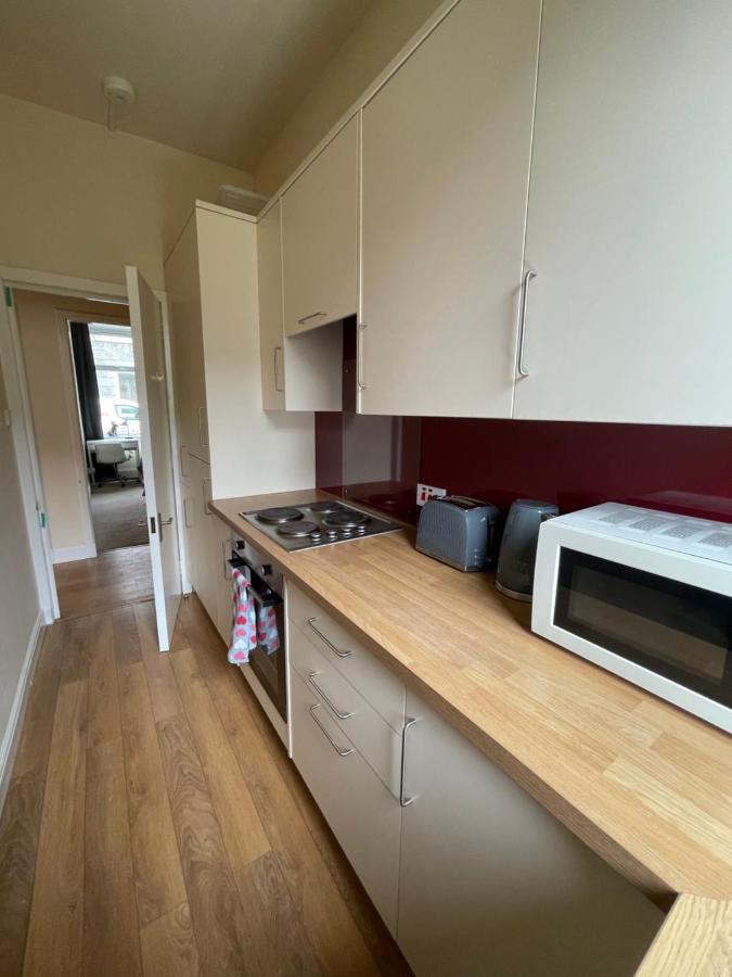 Beautiful 2 Bedroom Apartment- Prime Location, Aberdeen Centre Eksteriør billede
